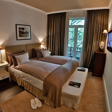 Hvd Boutique Hotel Oasis - Private Beach & Free Parking Golden Sands Room photo